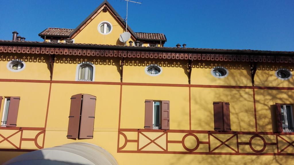 Corte Degli Estensi Formigine Bagian luar foto